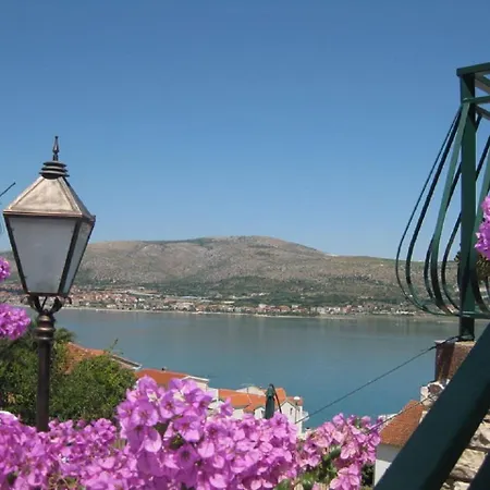 Anda Apartamento Trogir
